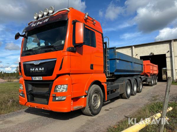 Lastväxlare MAN TGX 35.480 med Tridemvagn