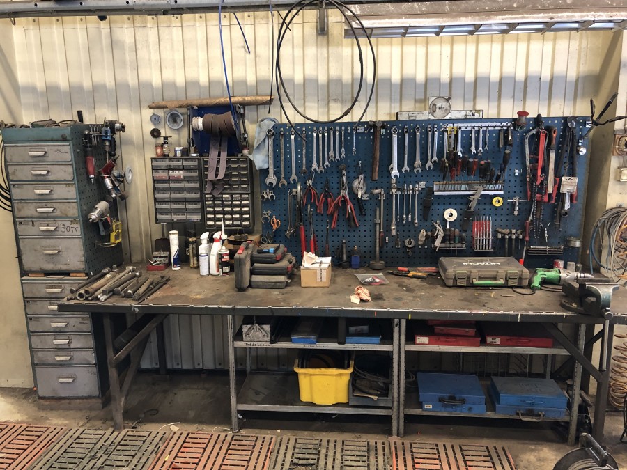 Verktyg med Luft och Elmaskiner