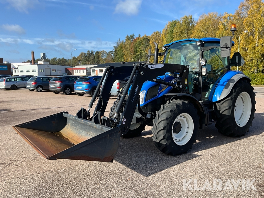 Traktor New Holland T5.85 med lastare och redskap