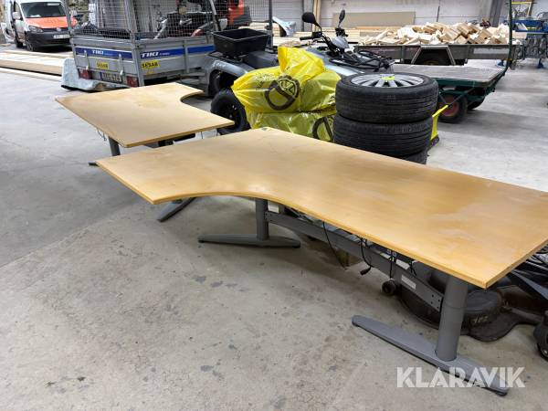 Skrivbord höj&sänkbart 2 st