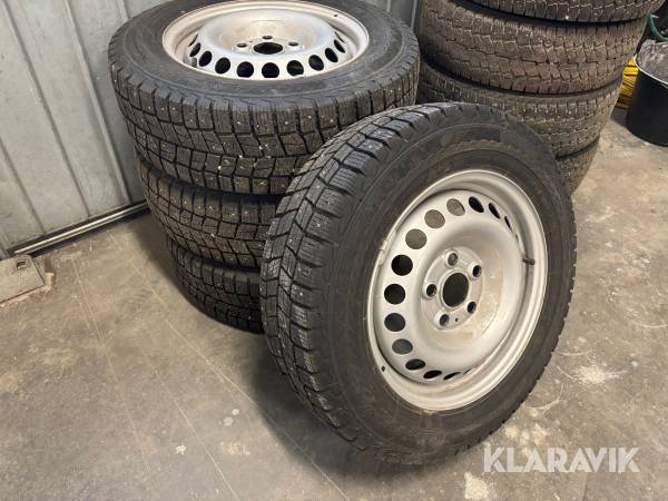 Dubbdäck på fälg Continental Vancontact ice 205/65 r16c