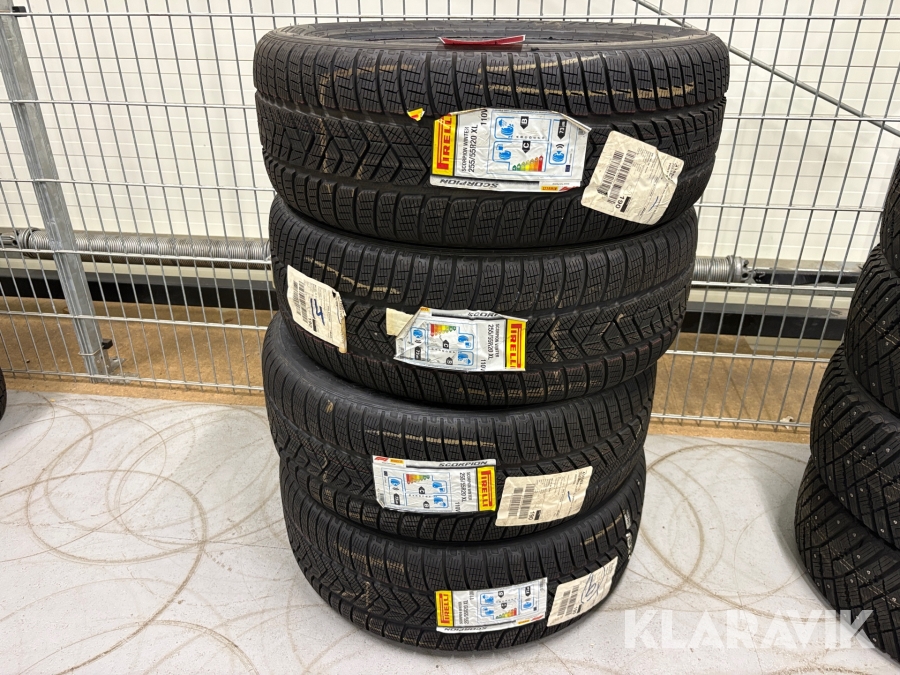 Vinterdäck Pirelli Scorpion winter 255/55R20 4 st