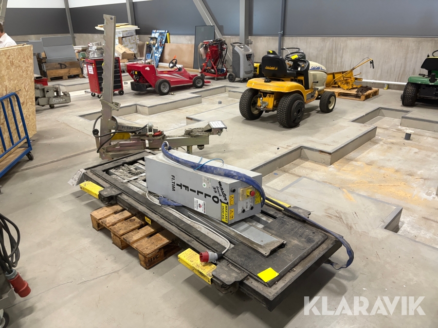 Riktbänk med lyft och dragstång Jollift Master bench 35