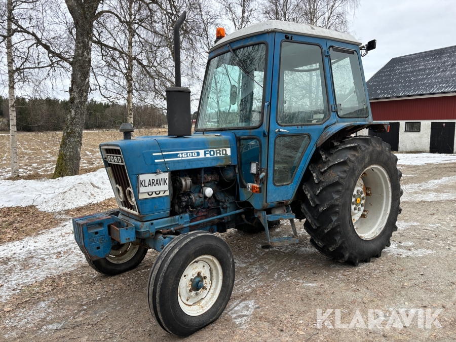 Traktor Ford 4600