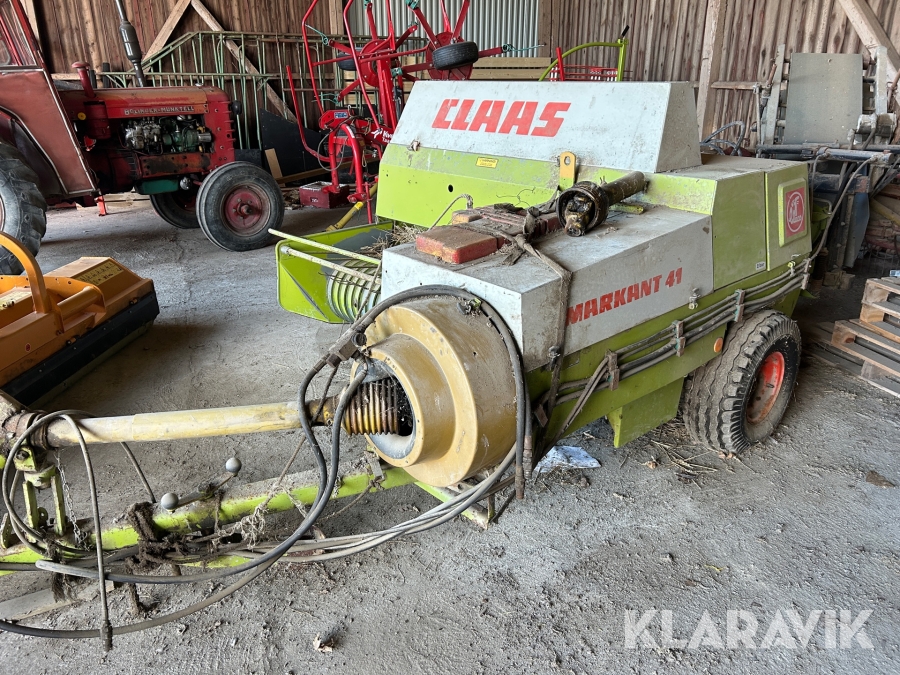 Småbalspress Claas Markant 41
