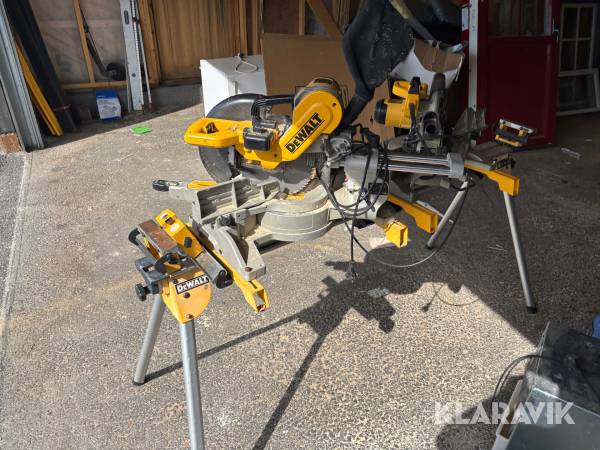 Kap/gersåg Dewalt DW717XPS / DW703-QS 2st med sågbänk