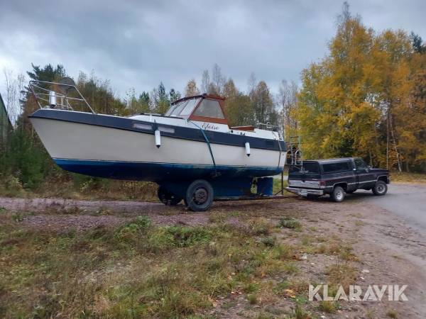 Motorseglare Finnsailer 29 med vagn