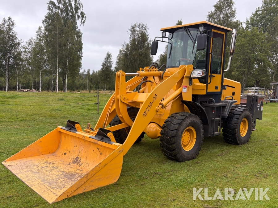 Hjullastare SDGR WZ15-26 med 3 redskap