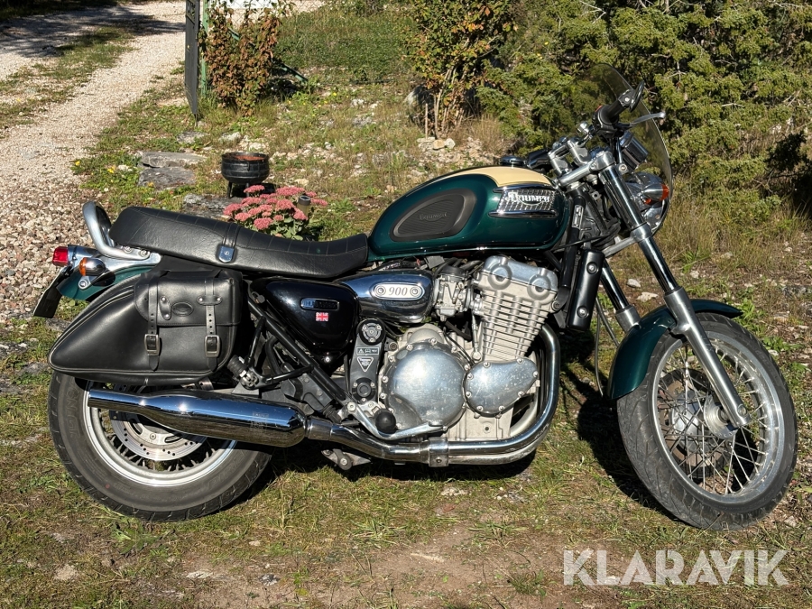 Motorcykel Triumph Thunderbird 900