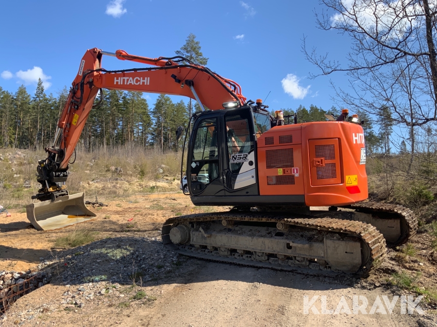Grävmaskin Hitachi Zx225 uslc-6 med tiltrotator och redskap