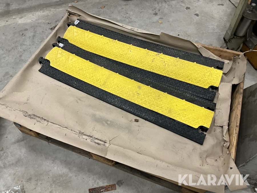 Kanalbrygga Defender 2 fack