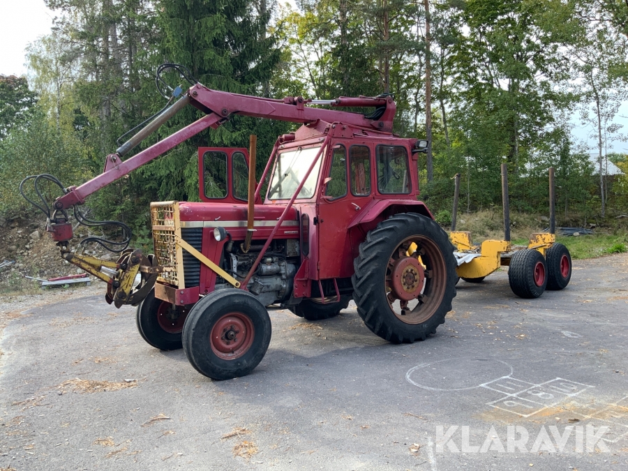 Traktor Massey Ferguson 90 med kran och skogsvagn