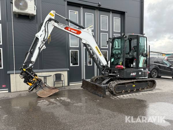 Grävmaskin Bobcat E60 med redskap