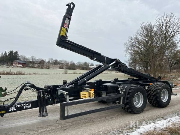 Lastväxlarvagn Pronar T286