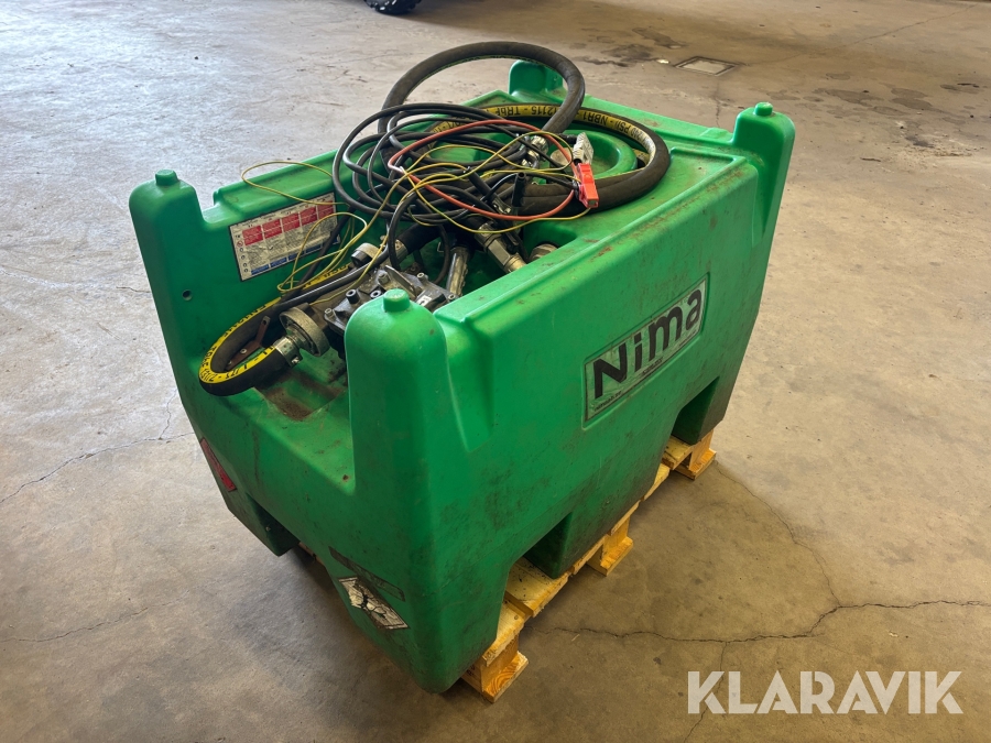 Bensintank Nima 220L med pump
