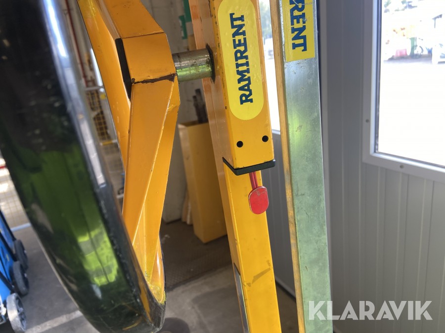 Klaravik Auktioner | Skivlyft CMC Sverige CM70SG