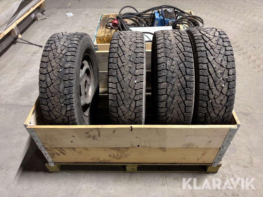 Personbilshjul Nokian hakkapelitta 215/75R16  4st