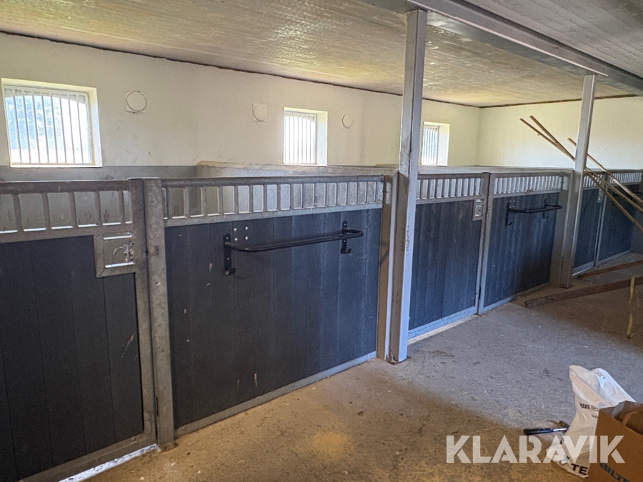 Stallinredning träimitation