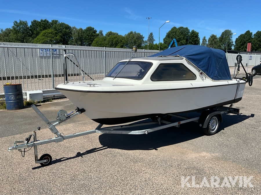 Båt Crescent 49 med 80-släp