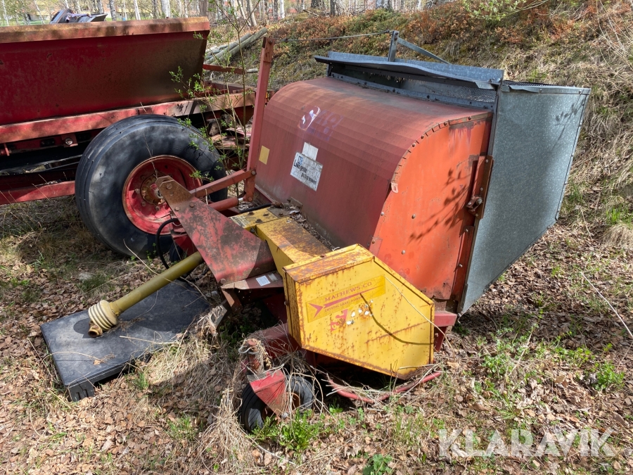Vertikalskärare M-C lawn genie pickup mower LG60B