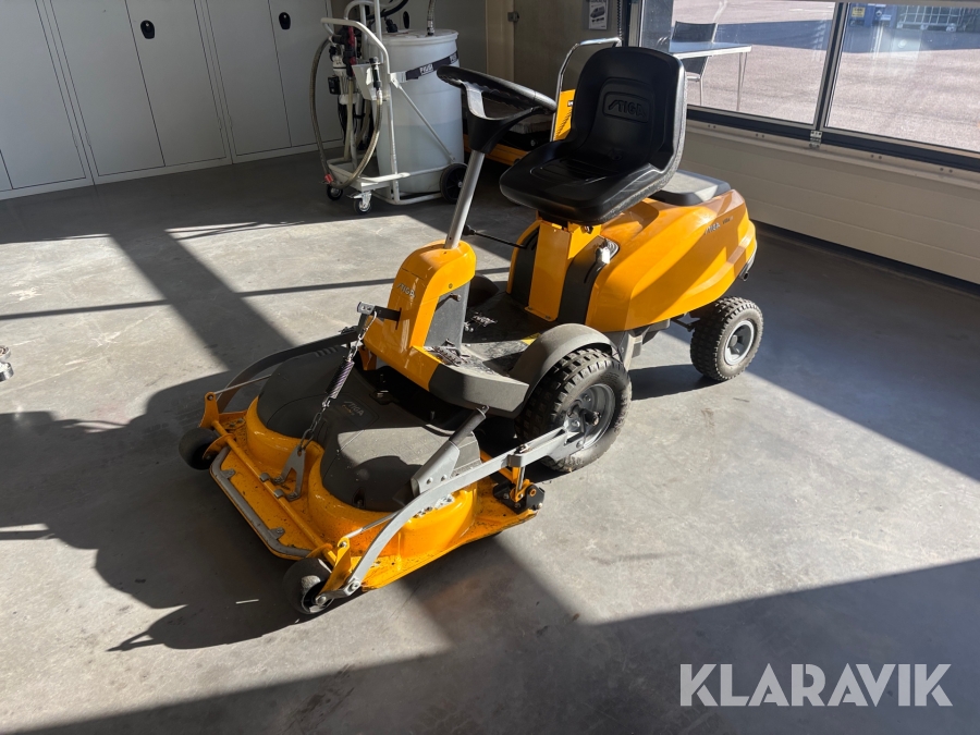 Åkgräsklippare Stiga Villa 12