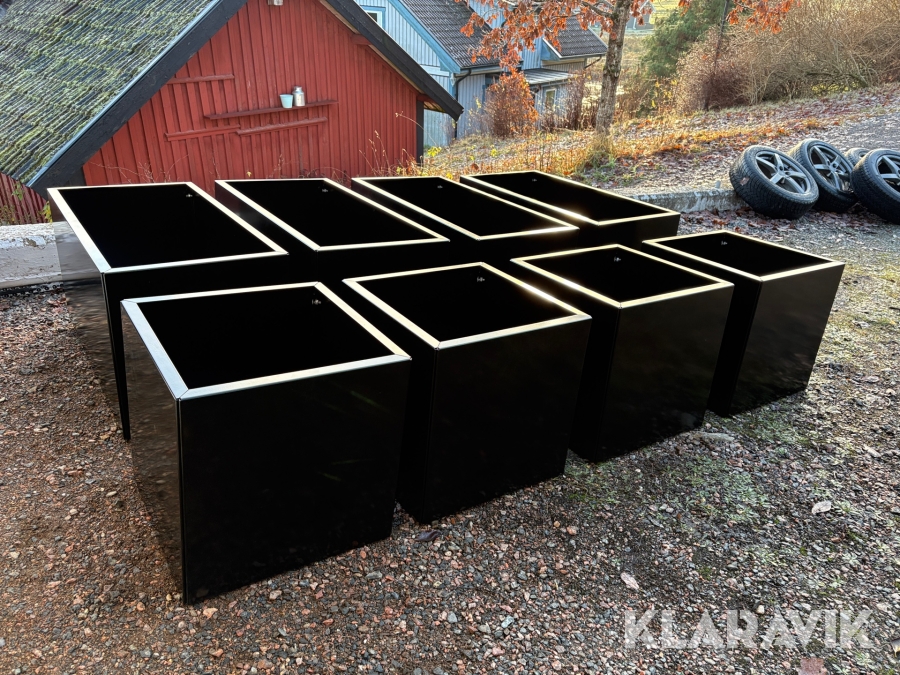 Planteringskärl för utemiljö ADD Garden rostfri svartlackad Magnelisplåt 8 st