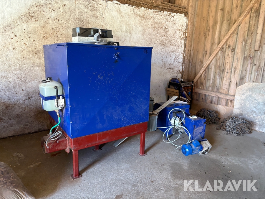 Flisbrännare med förvaring och skruv Ståhls Plåt 50 kW