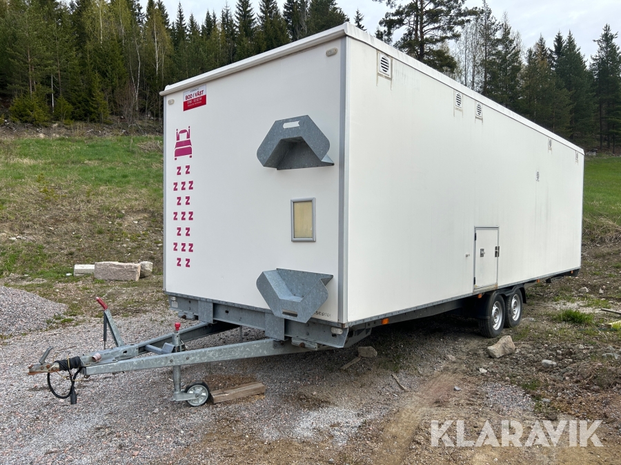 Personalvagn välutrustad med kök, badrum och 4st bäddar