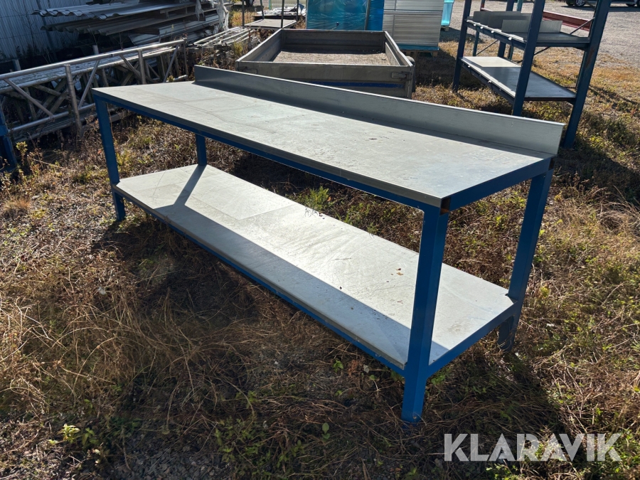 Arbetsbänk i stål
