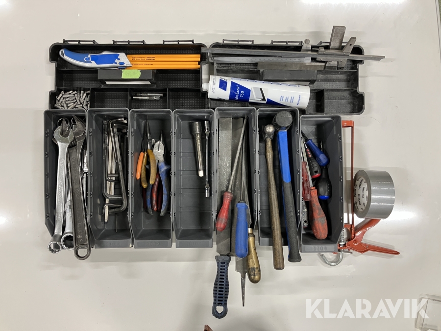 Paket med verktyg och sorteringslådor