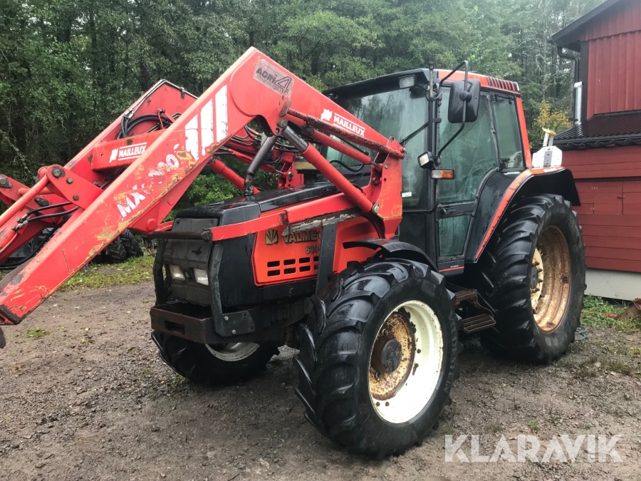 Traktor med lastare Valmet 6300