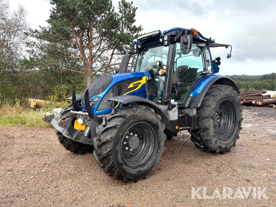 Traktor Valtra N154VE Twintrack skogsutrustad
