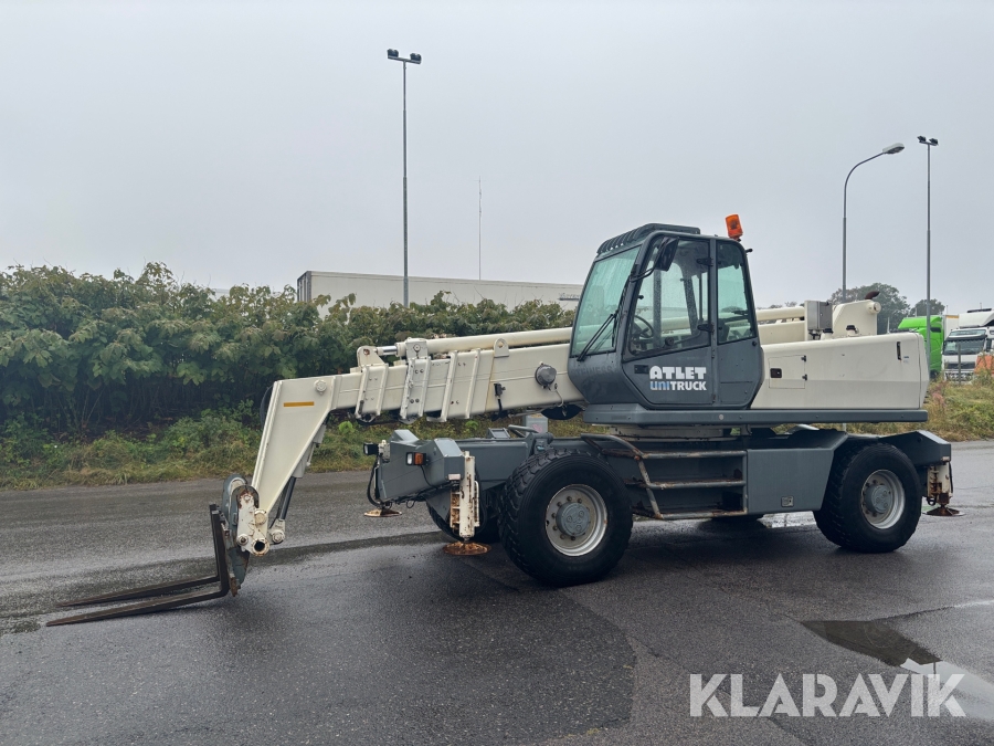 Teleskopslastare Italmacchine Girolift 4020 med redskap