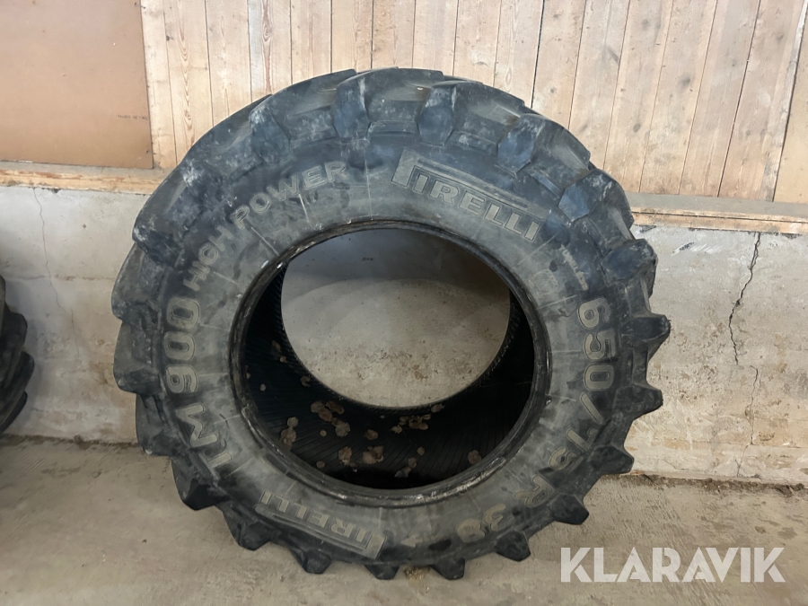 Däck Pirelli TM 900 650/75R38