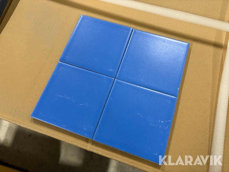 Kakel Omnitile Navi Blå ca 50kvm