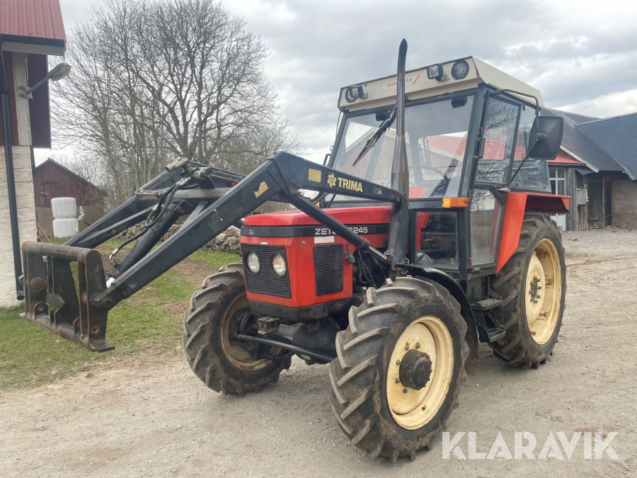 Traktor Zetor 5245 med lastare 