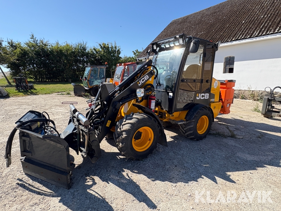 Hjullastare JCB 403 Plus Med Vikplog och saltspridare