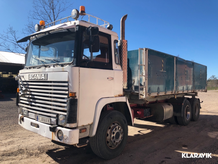 Tippbil Scania LBS 141 S 46 240 med Laxofästen  
