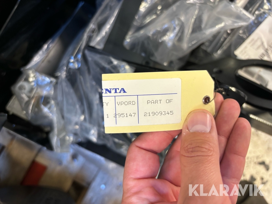 Adblue-tankar till Volvo lastmaskiner 4st