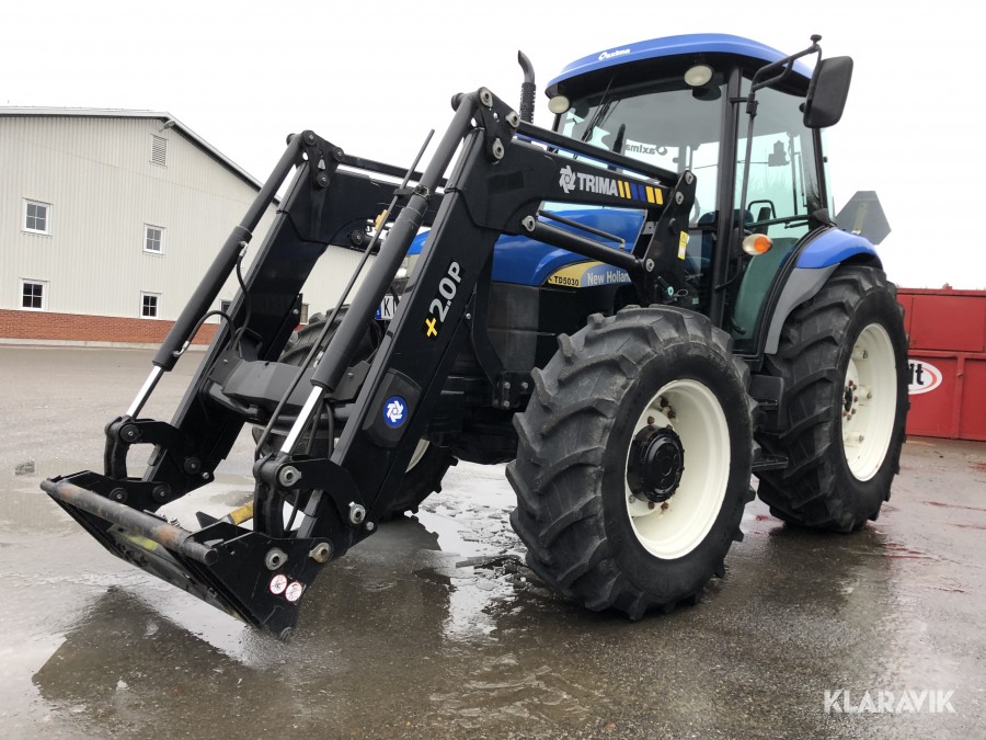 Traktor New Holland TD5030 med lastare 