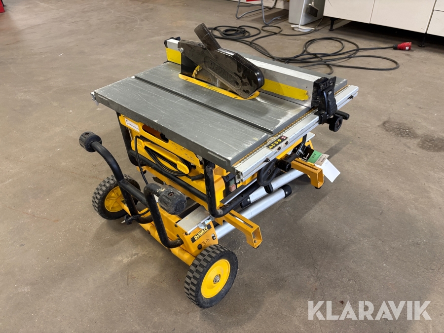 Bordssåg Dewalt DW745