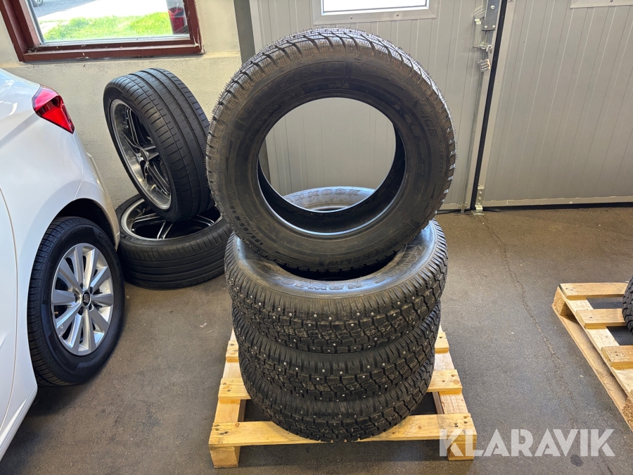 Diverse vinterdäck 4st