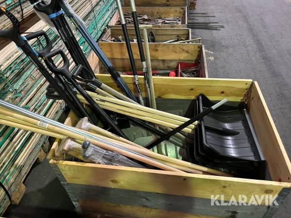 Skyfflar, spadar, krattor mm