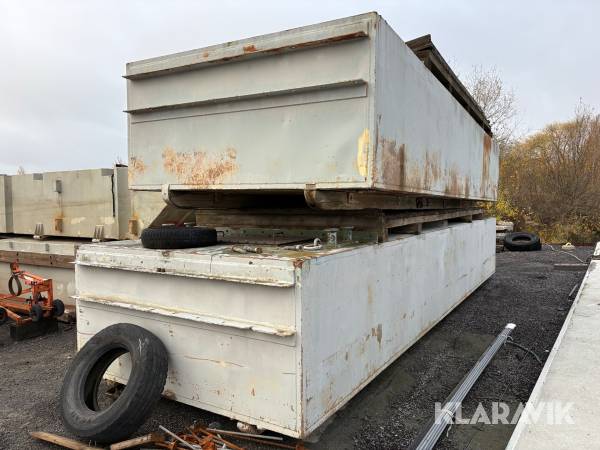 Pråm / 2st pontoner