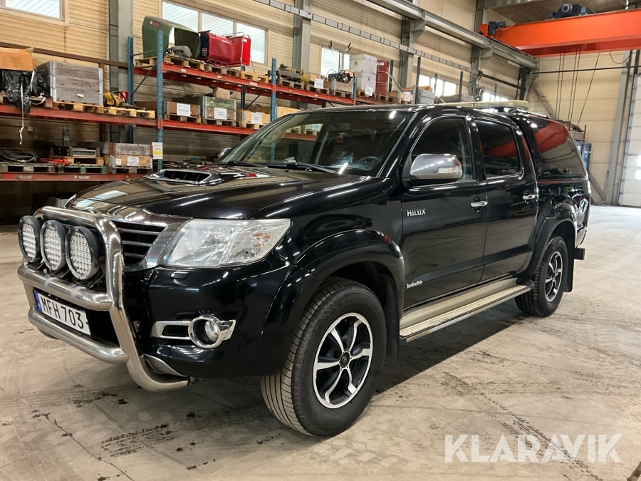Pickup Toyota Hilux 3.0 D-4D 4x4 Invincible