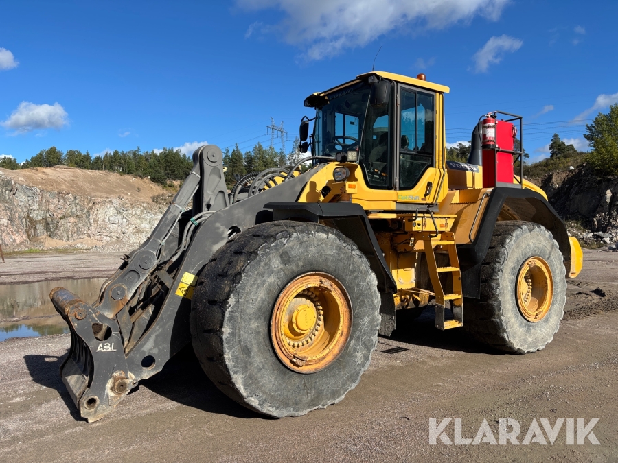 Hjullastare Volvo L220G med storstora BM fäste