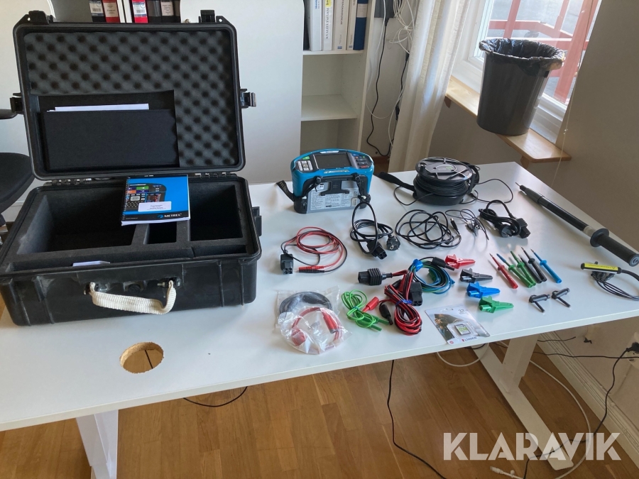 Installationstestare Metrel EurotestXD MI 3155 med tillbehör