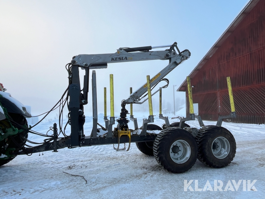 Skogsvagn Palmse 13U med Kesla 316 kran