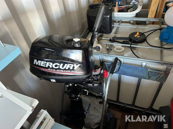 Båtmotor med förvaringskärra Mercury 5 hk