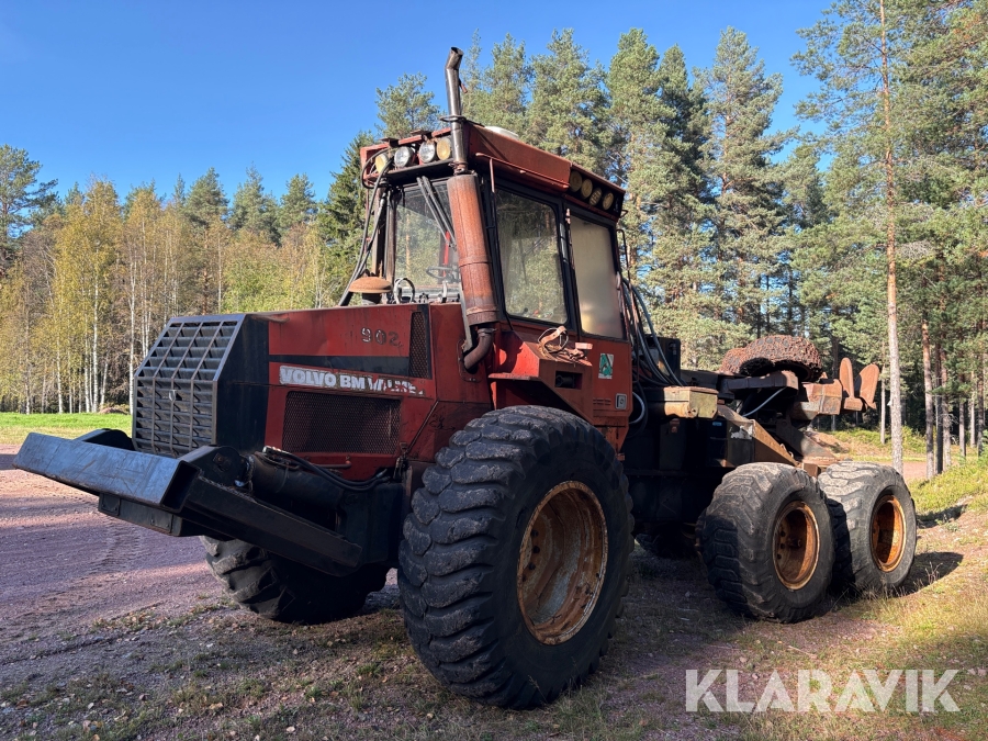 Skördare Volvo BM Valmet 902